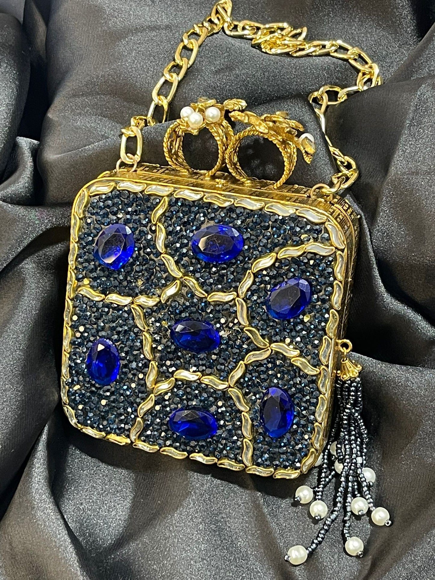 Dual-Sided Turkish Clutch – Red & Blue