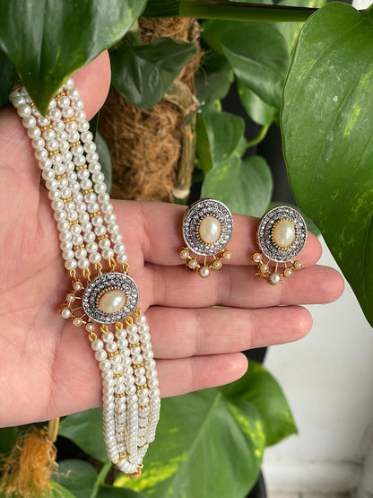 Turquoise Floral Choker Set with Matching Stud Earrings