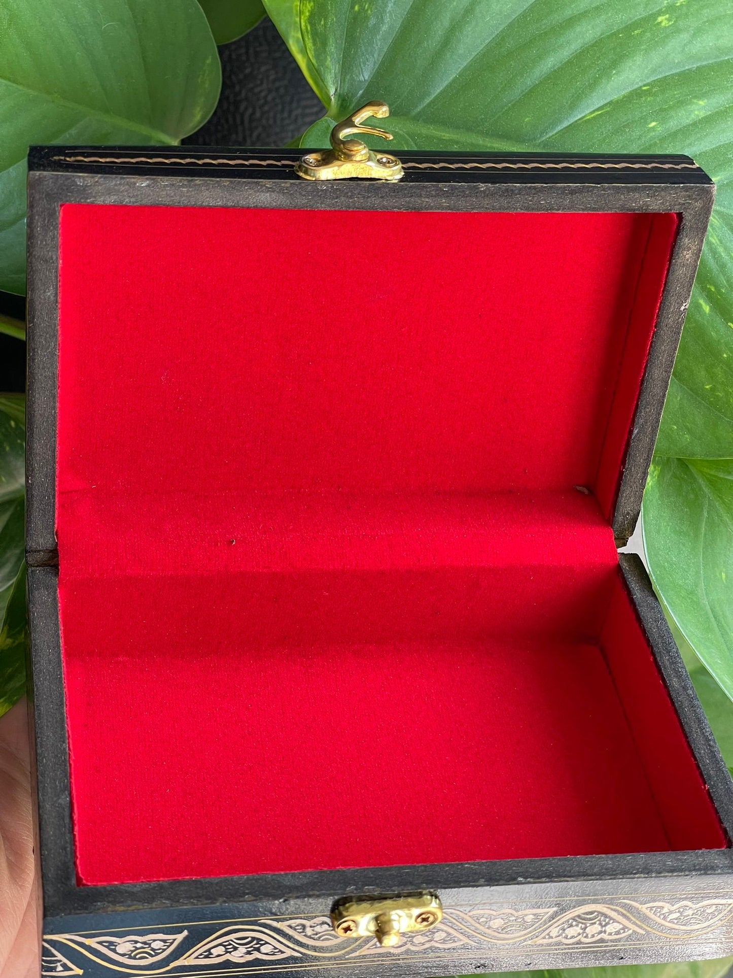 Handcrafted Hand-Painted Jewellery Boxes in Various Colors