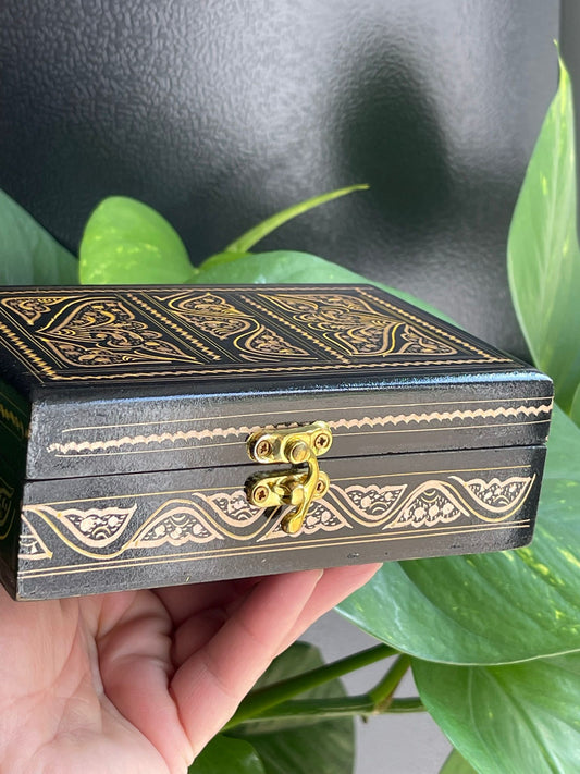 Handcrafted Hand-Painted Jewellery Boxes in Various Colors